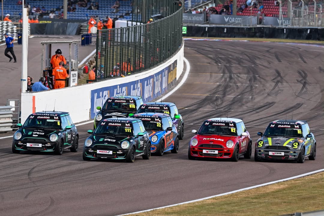 JessicaMar2pj's tweet photo. Qualifying is complete at Donington Park. Team Avago is ready to race, with plenty of opportunities to move forward and fight for strong results. https://t.co/5wRwuFA6cM