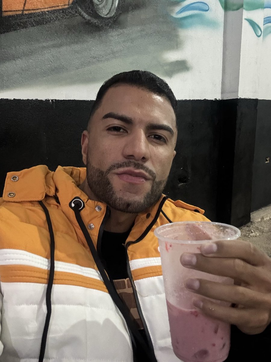 ThiSecrets95's tweet photo. Boa tarde 🔥😈☔️ https://t.co/VyR7ucgyOI