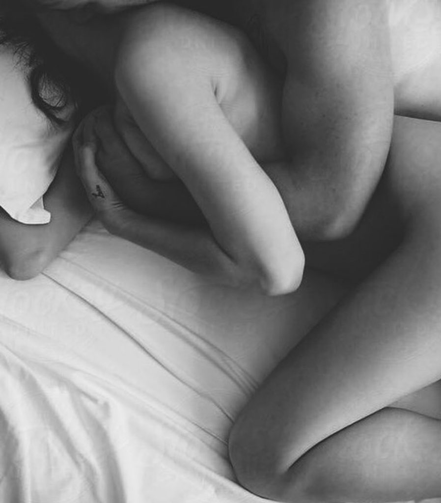 smithlene7's tweet photo. just... to fall asleep in your arms.

that.

just that. https://t.co/kPNGMYewvj