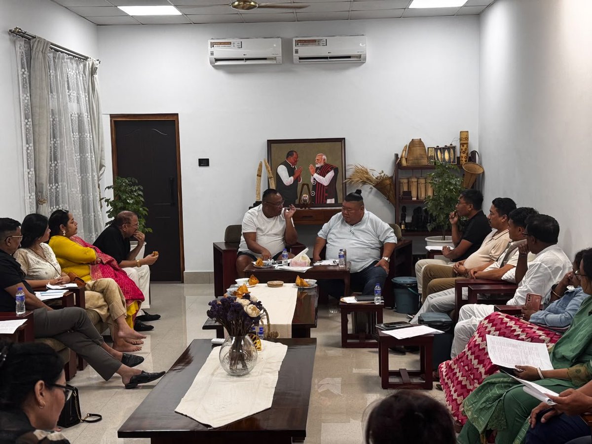 AlongImna's tweet photo. संकल्प सिर्फ़ शब्द नहीं, एक आरम्भ है…

Joined the @BJP4Nagaland State Seva Sankalp Abhiyan Meeting in the presence of State BJP President Shri @YepthomiBen Ji.

The discussions and preparations for the Abhiyan were truly meaningful, reminding us that every seva begins with a sankalp and every sankalp calls for action.

@NitinNabin @blsanthosh