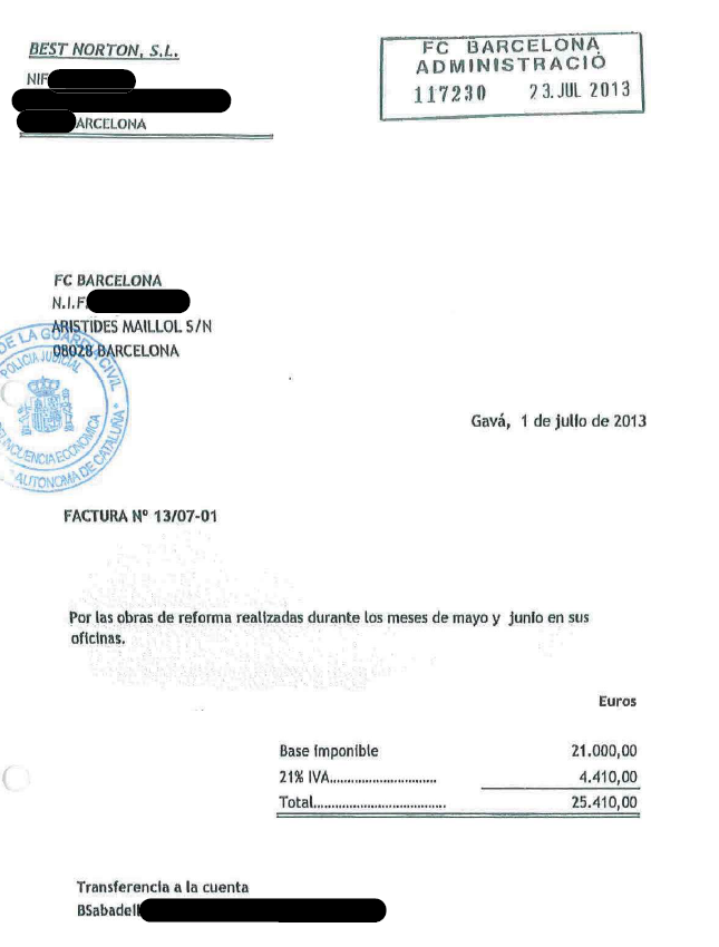 futbolgate_ES's tweet photo. #CasoBarçaNegreira Tan llamativos como los 60.900 euros facturados por «aloe vera» lo son también los más de 200.000 euros facturados por «obras de reforma».

Entre 2013 y 2015, Best Norton y Radamanto, sociedades vinculadas a Josep Contreras, facturaron al FC Barcelona 248.050 euros por «obras de reforma».

Ambas sociedades aparecen además en el circuito de pagos utilizado para canalizar dinero del FC Barcelona hacia las empresas administradas por Javier Enríquez.

¿Por qué el FC Barcelona pagaría 248.050 euros a sociedades vinculadas a Contreras por «obras», cuando los pagos que llegaban al entorno de los Negreira se justificaban oficialmente por supuestos servicios e informes arbitrales?

En el caso Soule, donde también estuvo implicado Josep Contreras, la investigación apunta a más de 700.000 euros en obras sin justificar.

https://t.co/OnKqOe4LBk