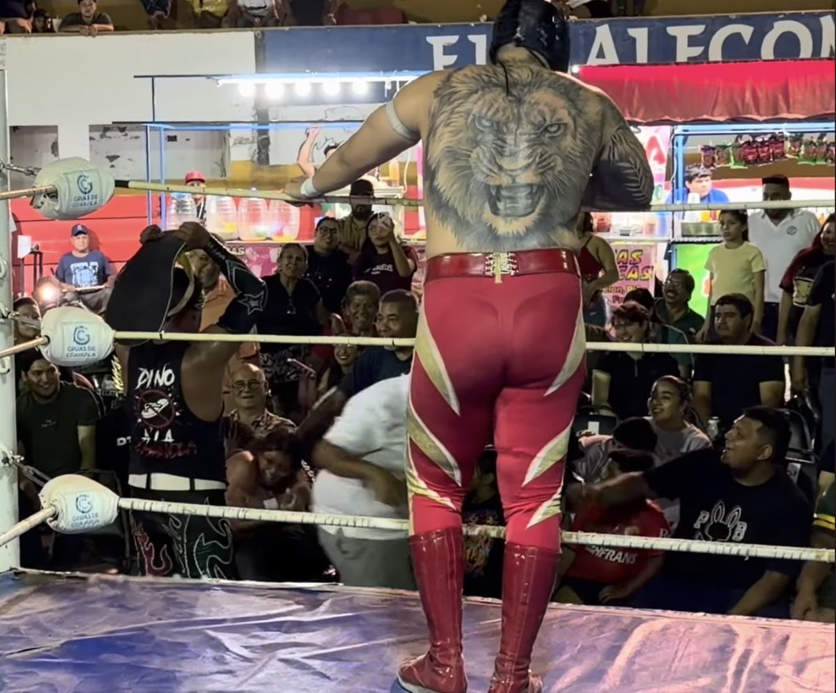 ThongWrestlers's tweet photo. Y ahora… un poema 🔻😍

#luchadorentanga #tangadeluchador #calzondeluchador #tanguita #tanguitadeluchador #luchalibre #luchamexicana #thepantherjr #infieles #pedorro #nalgon #nalgones #prowrestling #wrestlerthong #prowrestler #manthong #thong #manbutt #muscleman #thongline https://t.co/sHYsITNgzG