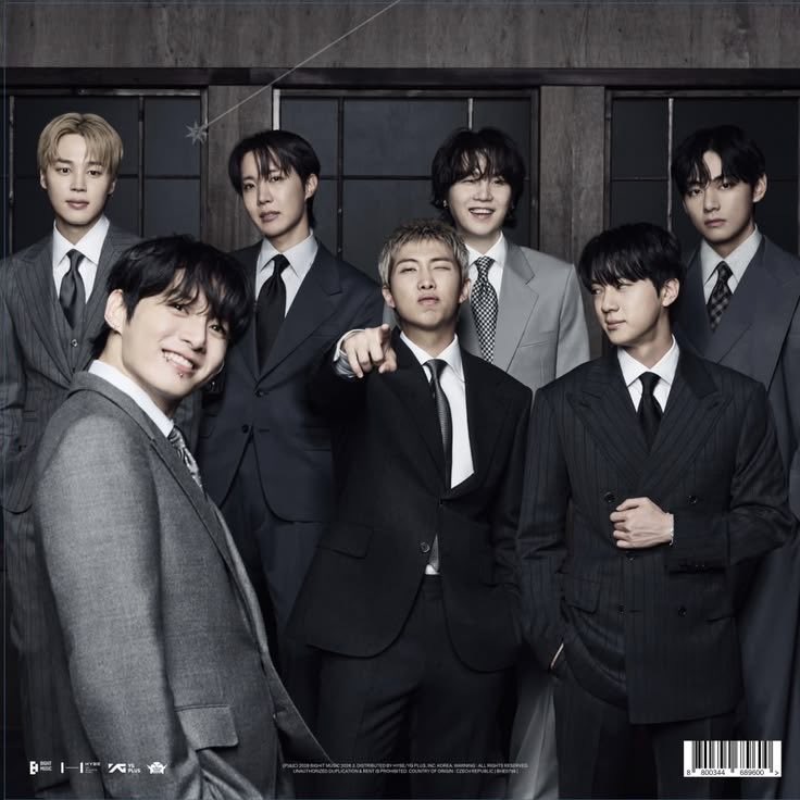 allofhyunjae's tweet photo. this is genuinely one of the cutest album covers ever i could cry looking at it https://t.co/XkRkaVRZ13
