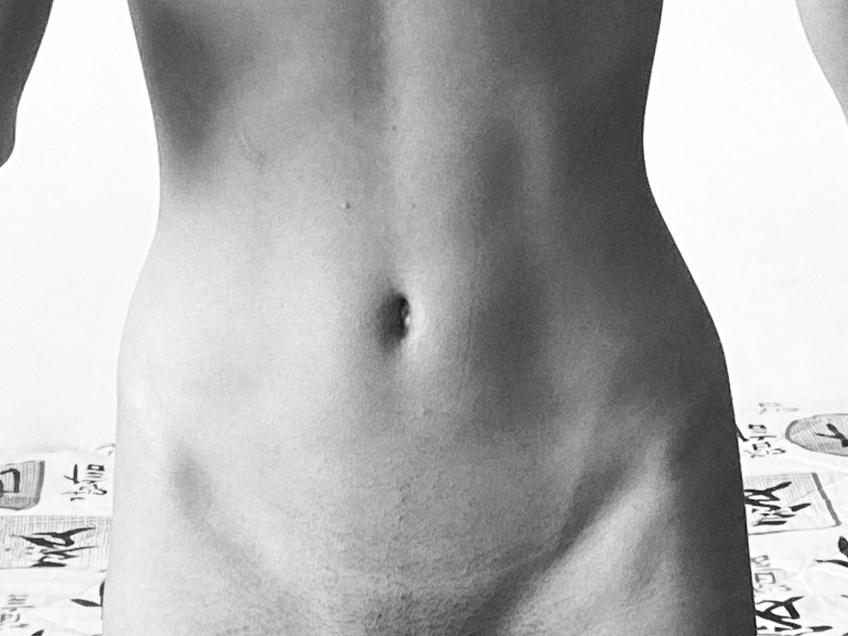 chicxdeluna's tweet photo. Hello! Abdomen mañanero ☀️ https://t.co/jvdZQ4vEZx