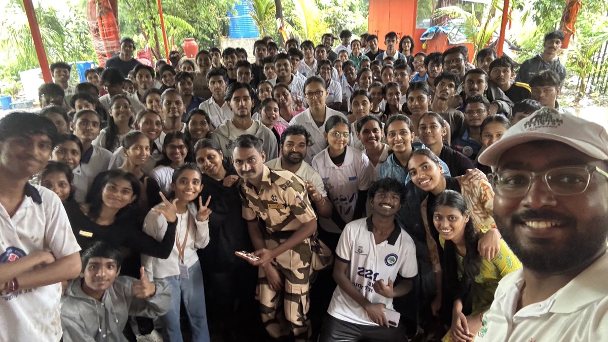 EnvironmentLife's tweet photo. Week 317 #MangrovesCleanup drive

The Reality Check

​Every piece of plastic tossed on the street has a destination. Mangroves cleanup drive proved it ends up wrapped around mangrove roots, suffocating our city's only defense against coastal floods.
#StopLittering 
@Dev_Fadnavis https://t.co/s0OkP4vDa5