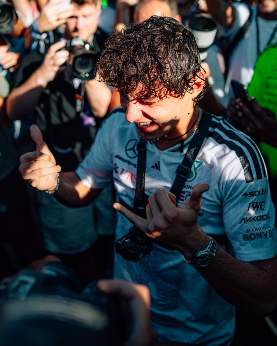 F1's tweet photo. Grande, Kimi 🤙

He does it again on Sunday! 🤩✨

#F1 #SpanishGP https://t.co/lBXhQwMKab