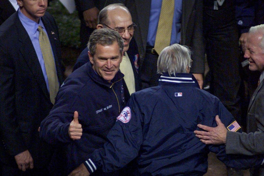 lindsayberra's tweet photo. Thanks to @tomefran for sharing these super-candid photos from his archives of Grampa Yogi, Phil Rizzuto, Whitey Ford and President George W. Bush on the field at #Yankees Stadium after Bush threw his iconic first-pitch strike before Game 3 of the 2001 World Series. 🙏⚾️❤️ https://t.co/tIPIaF3pIN