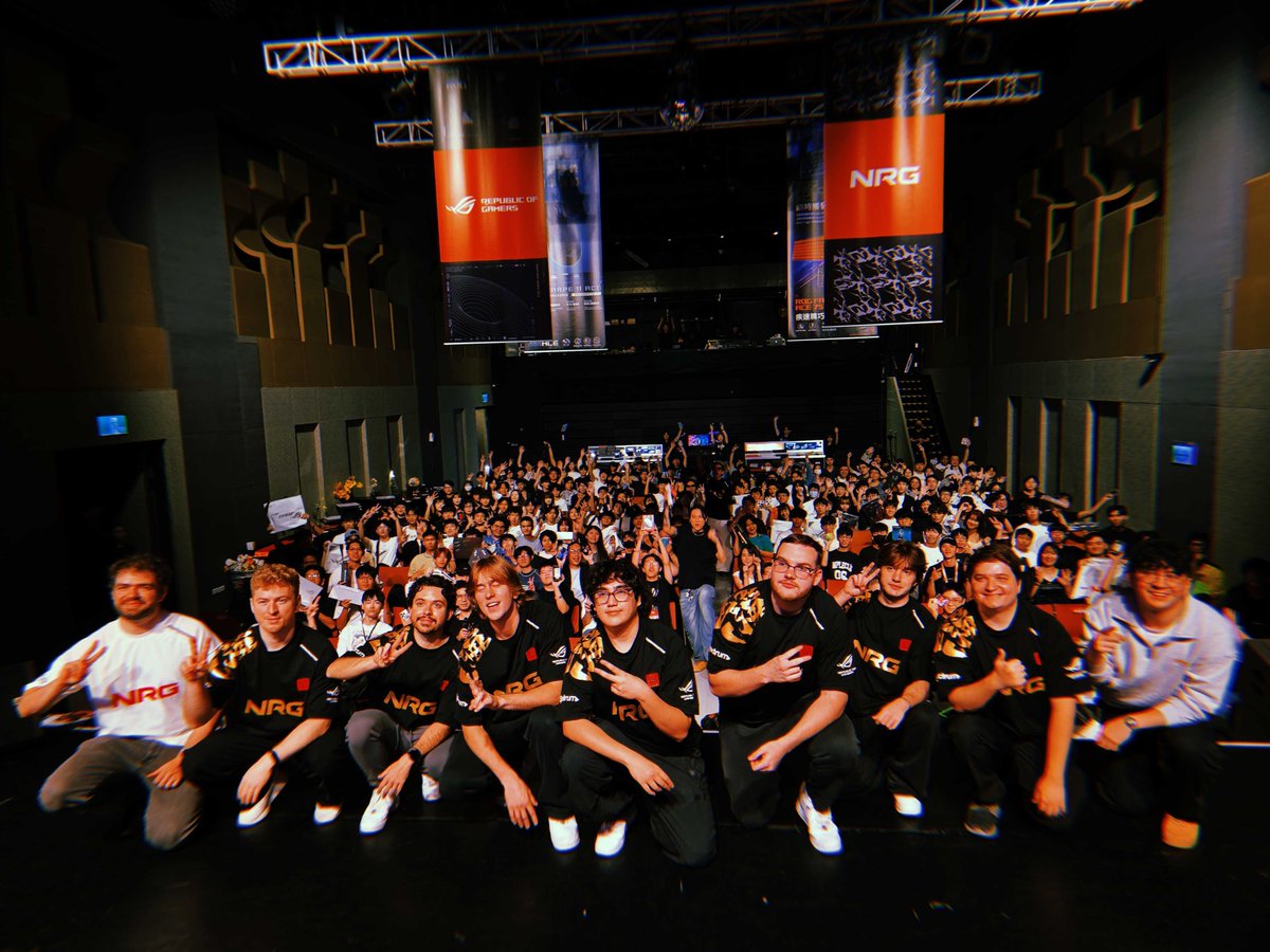 NRGgg's tweet photo. Thank you to everyone that stopped by our fan meet in Taipei 🧡

A special thanks to our partners at @ASUS_ROG for setting up an incredible event! https://t.co/S9Mis8vsZ1