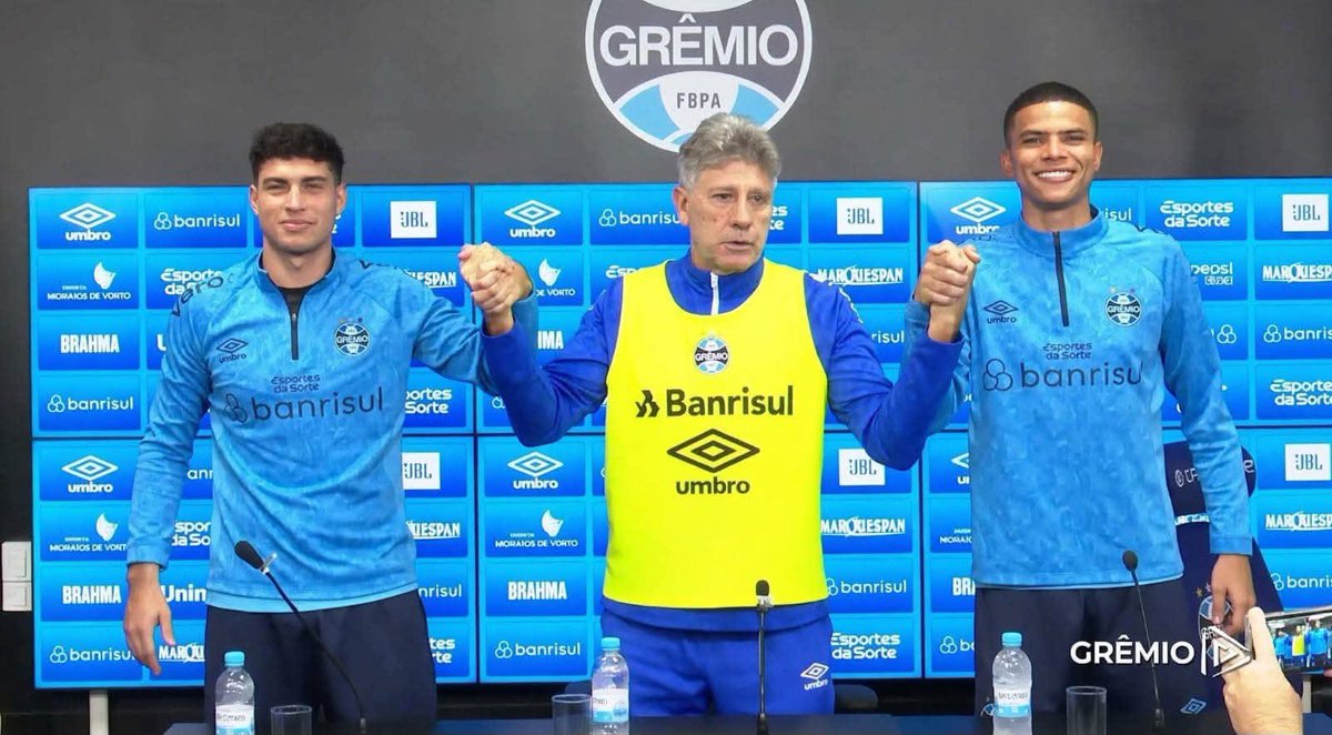 DiegoTorbesBage's tweet photo. Alguém mais já visualiza essa imagem ?

🤣🤣🤣🤣🤣🤣 https://t.co/OCPFl7GMN0
