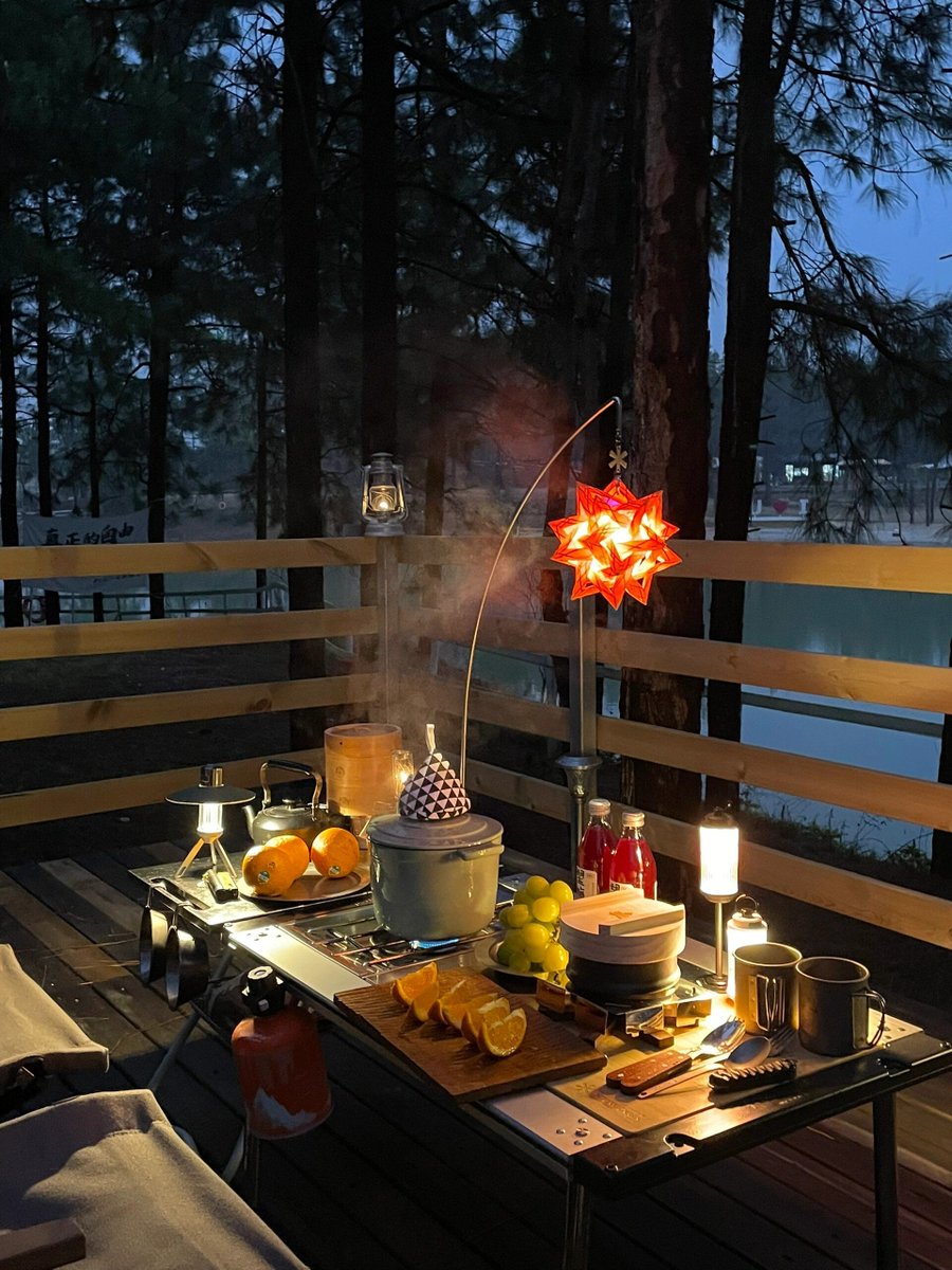clovh057816's tweet photo. Just wrapped up the coziest mountain camping night! Woke up to misty pines, s’mores that hit different, and zero cell service—pure peace https://t.co/GOSKU3EmUT