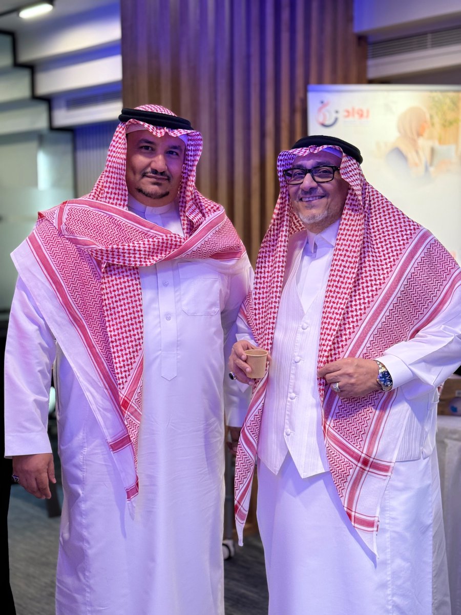 tobagi1's tweet photo. ما شاء الله تبارك الله 🤍
أبارك لشقيقي العزيز الشيخ حمزة تدشين «رواد العناية الشاملة»، أول منشأة مرخصة من وزارة الموارد البشرية والتنمية الاجتماعية لتقديم الرعاية المنزلية لكبار السن وذوي الإعاقة. أسأل الله أن يبارك جهودكم، ويكتب لكم التوفيق والسداد.
#مساء_الخـير https://t.co/2wjKyKQPAi