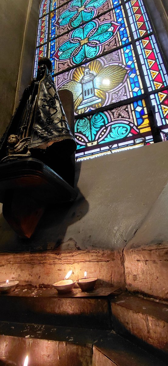 SofttrytobeStar's tweet photo. Eu não sou religiosa nem nada, mas eu acendi uma velinha pra ele e uma pra mim na catedral 💘 https://t.co/89rXsEhjR5