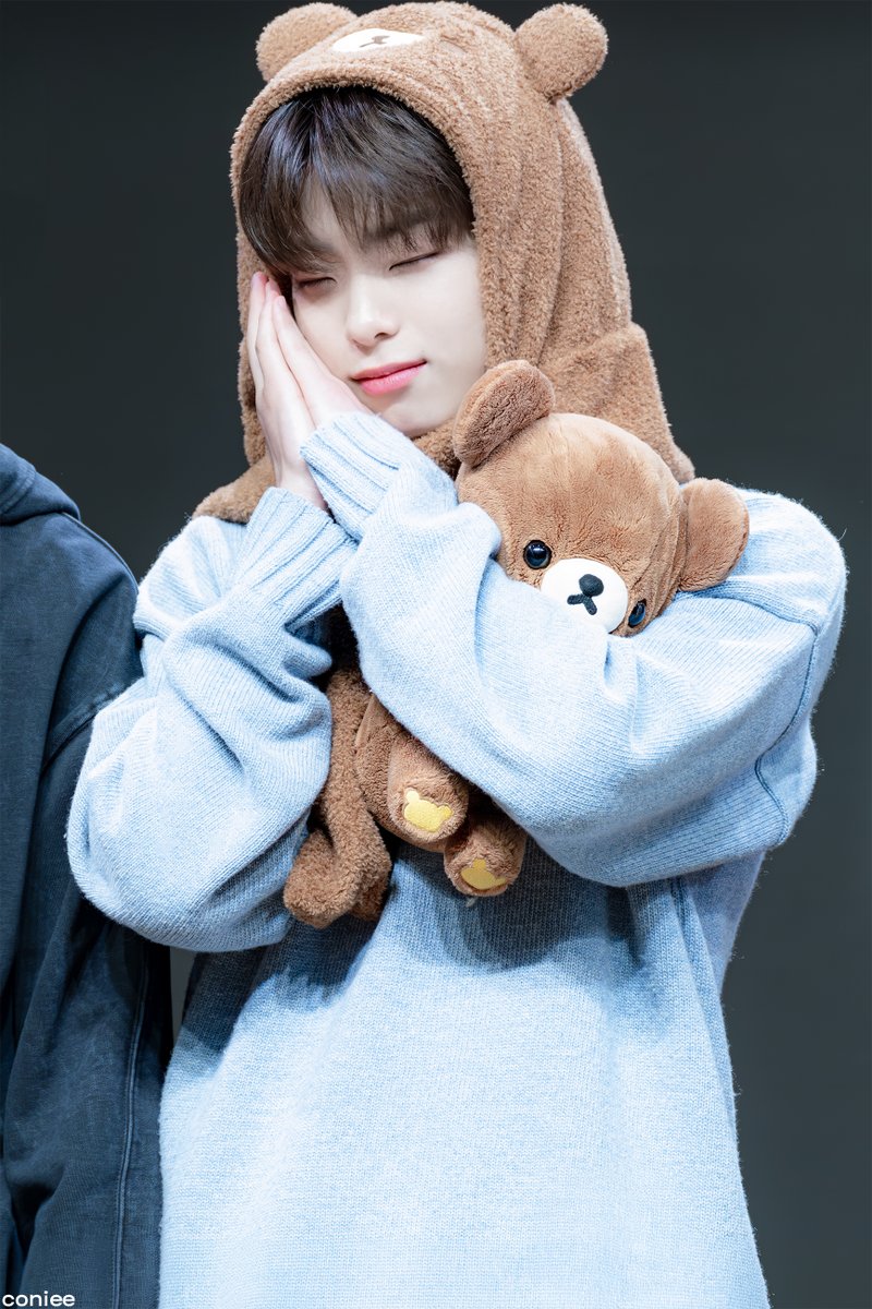 coniee0419's tweet photo. 🐣
#82MAJOR #김도균 #DOGYUN https://t.co/do81Q1YjFu