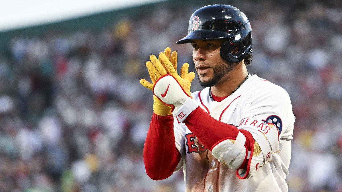 BostonStrong_34's tweet photo. The Red Sox will activate Willson Contreras today. https://t.co/ZYfKeCXZRo