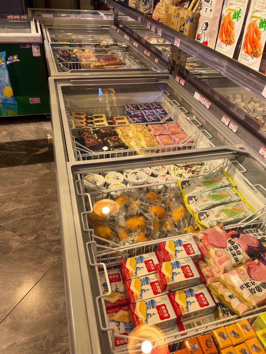 puddl290248's tweet photo. Just restocked our popular iced Americano, cold-cut sandwiches and onigiri! Swing by your local convenience store for fresh picks before work today.， https://t.co/vBd9Kwm6V2
