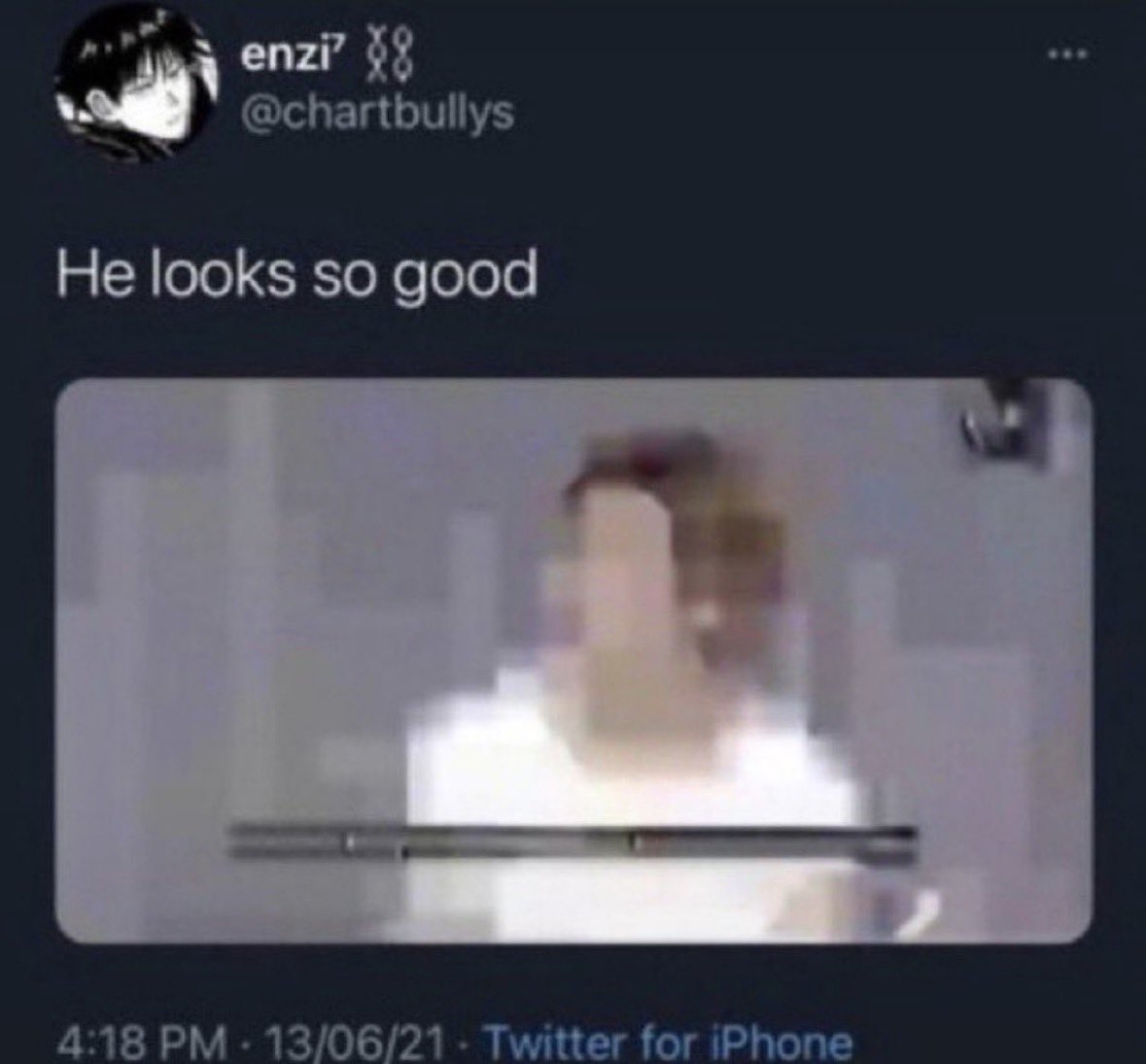 sskiintyfia's tweet photo. the whole tl about battinson right now https://t.co/x6QNp7gBDj