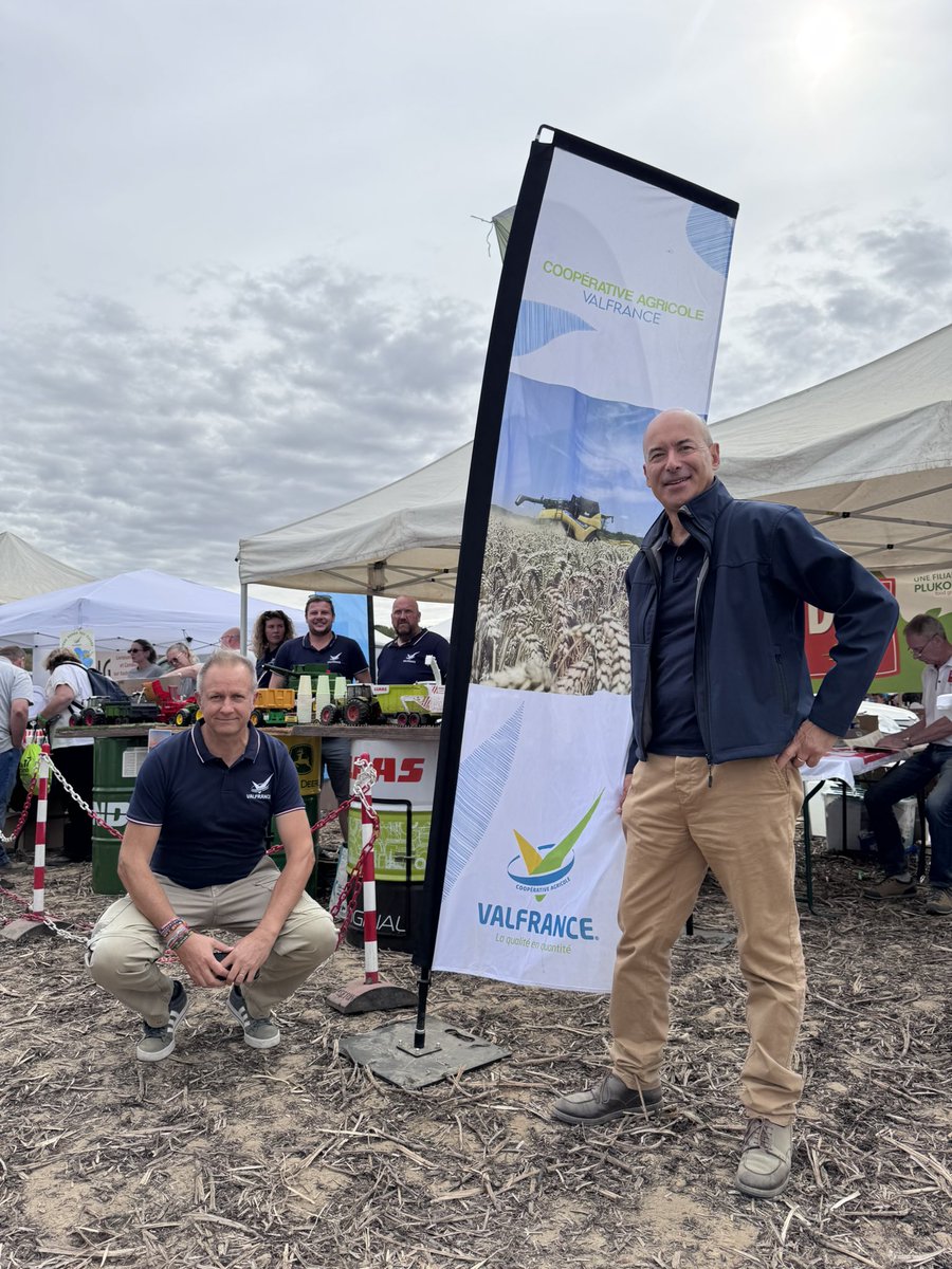 agritof60's tweet photo. Super festival de la terre à COURPALAY organisé par les @JeunesAgri bravo à tous les salariés @valfrancecoop d’avoir été présent pour la journée 🙏 @vandaele_sa @GreffinDamien @rousseautrocy @Fragritwittos @vpecresse @Metiersdugrain @Departement77 https://t.co/vHSrNEmbW4