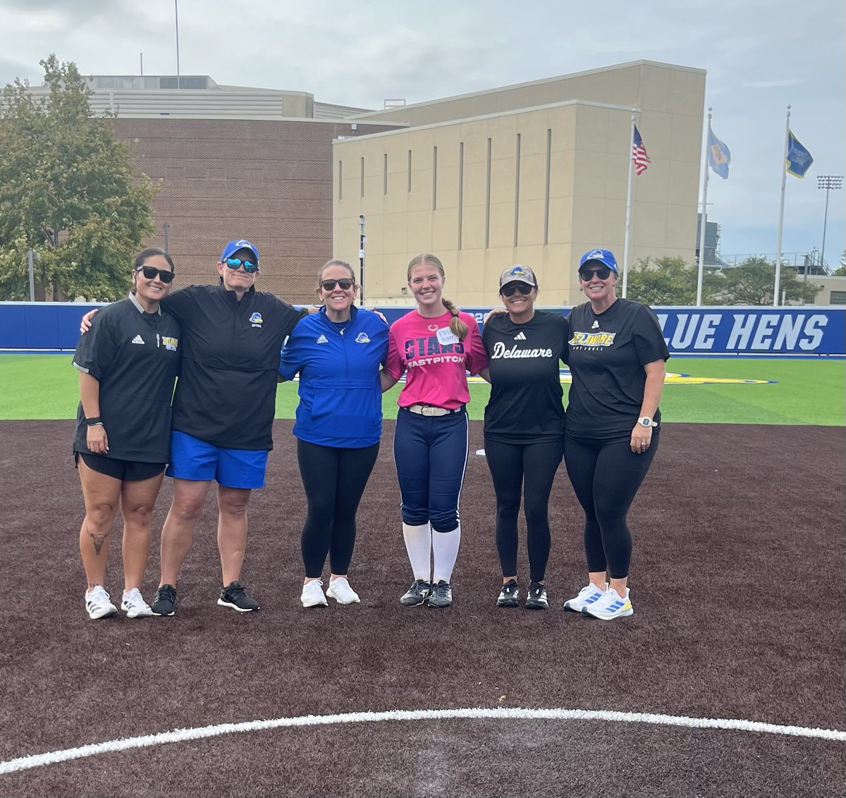 EssieHarr2028's tweet photo. I had a great time at the @Delaware_SB junior camp yesterday! Thank you to all the coaches and players for making it such a great learning experience! I loved seeing the campus and everything Delaware has to offer! @stars_FPNJ @ExtraInningSB @Get2CollegAth @CoastRecruits https://t.co/STRwKeCGh0