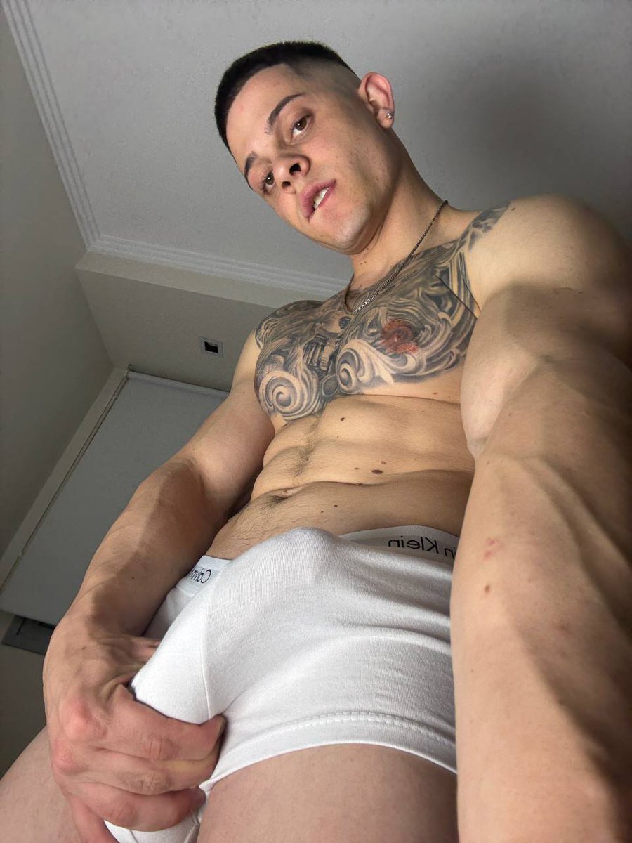 kingleitroy's tweet photo. TAKE A BREAK FROM FULL PRICE!

Take your 65% DISCOUNT AS WE CELEBRATE MY BIRTHDAY AND 31k FOLLOWERS https://t.co/hYMcJgbVql

DM ME WHEN YOU SUBSCRIBED. ENJOY MY BIG SURPRISE🔥😉 https://t.co/5ABabo3iPh