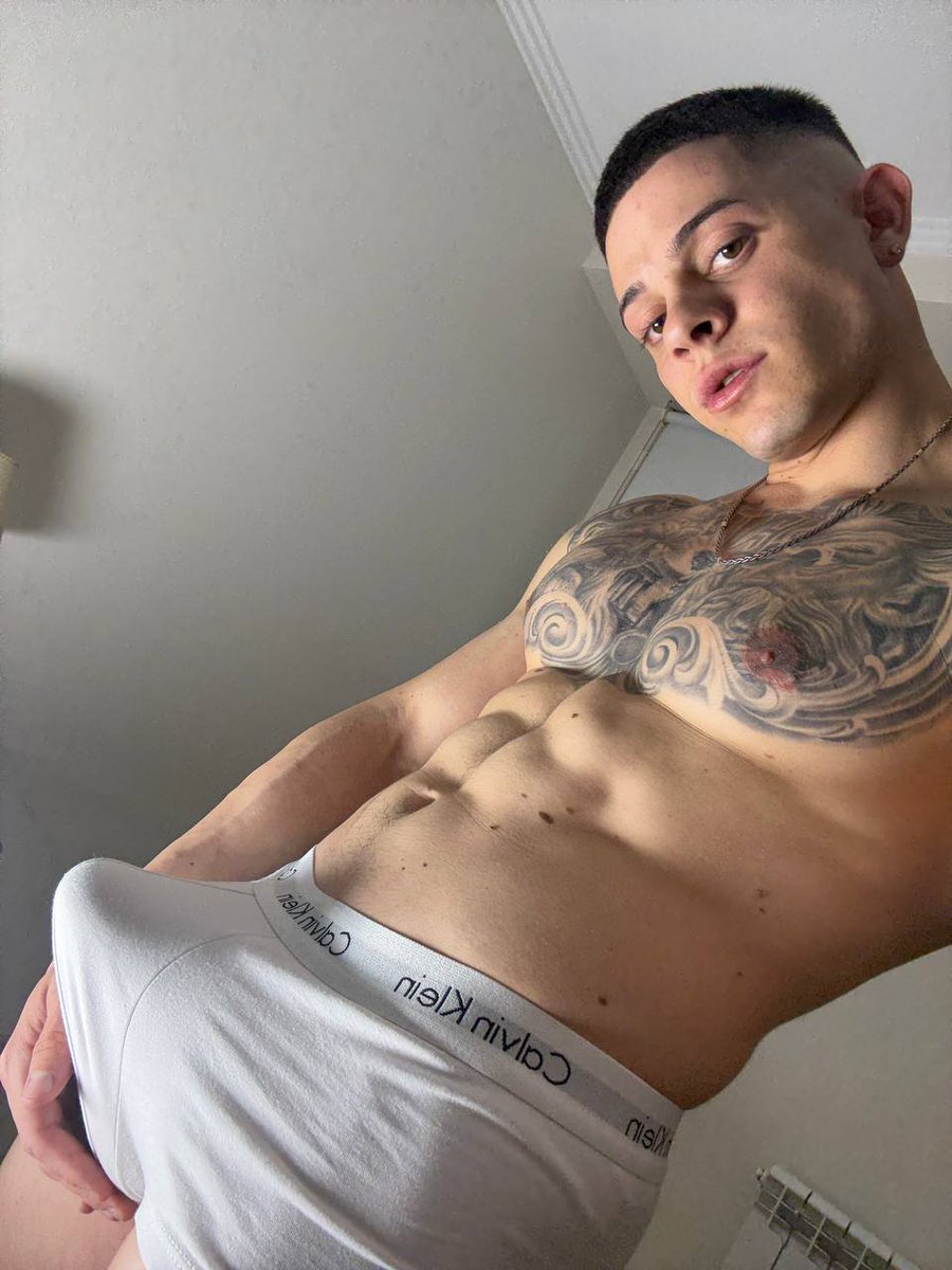 kingleitroy's tweet photo. TAKE A BREAK FROM FULL PRICE!

Take your 65% DISCOUNT AS WE CELEBRATE MY BIRTHDAY AND 31k FOLLOWERS https://t.co/hYMcJgbVql

DM ME WHEN YOU SUBSCRIBED. ENJOY MY BIG SURPRISE🔥😉 https://t.co/5ABabo3iPh