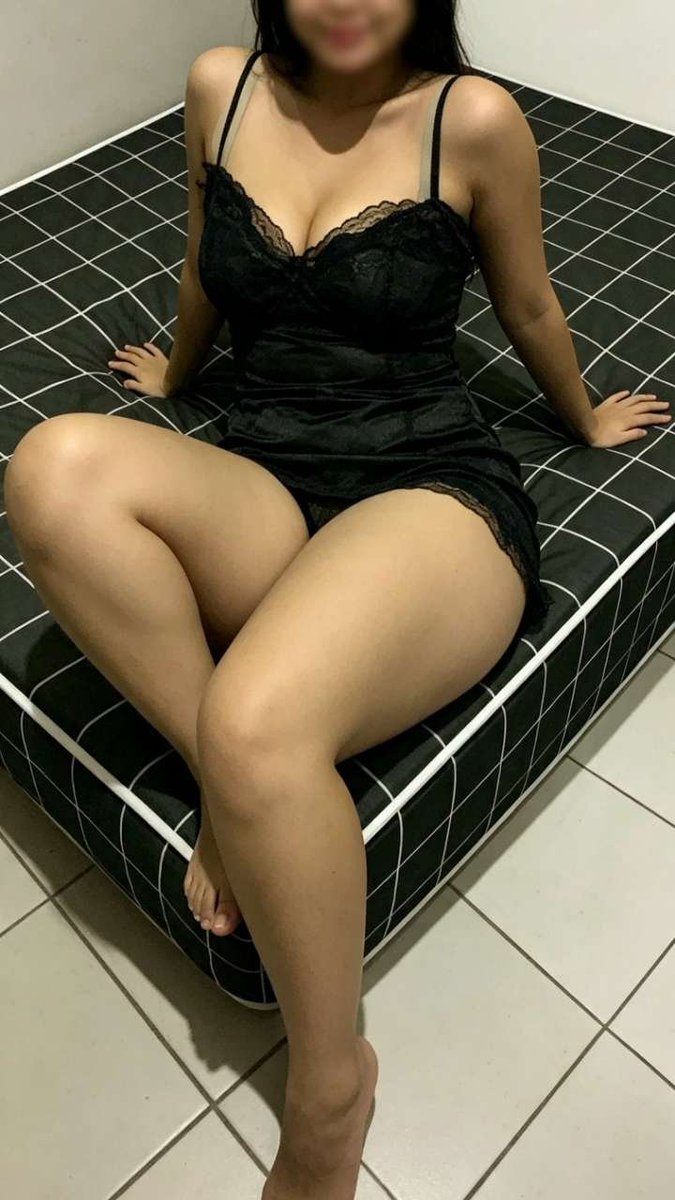 p3sgb's tweet photo. Istri suka liburan ke dataran tinggi katanya kalo liburan ke cuaca dingin bikin sange, jadi tambah pengen buat liburan ramean https://t.co/hztjfyEptG