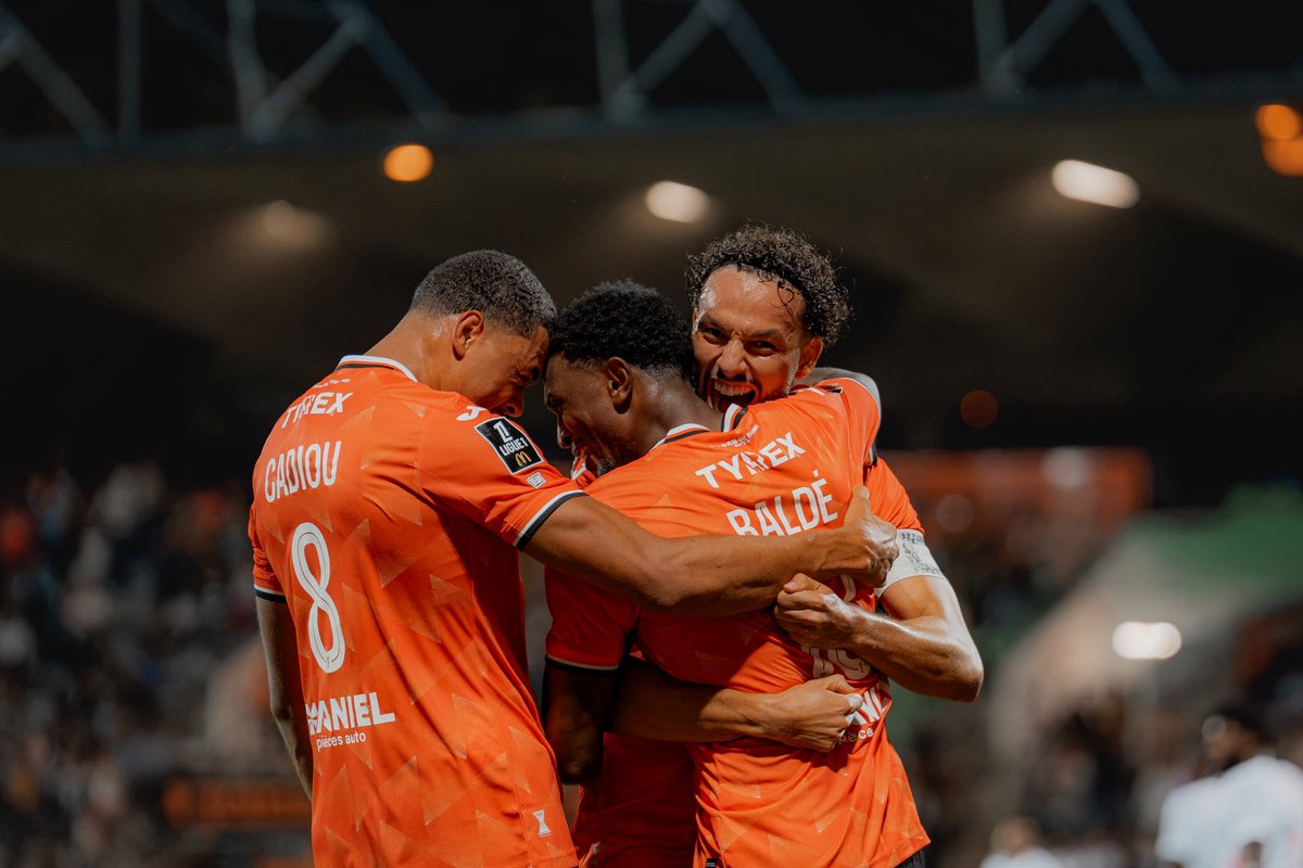 tony_esnault's tweet photo. Je vous aime 🧡

C’est juste beau, ce que j’ai vécu pendant 5 saisons avec vous !
L’amour, le soutien que vous m’avez apporté chaque week-end et hier… Hier, j’ai reçu tellement et voir les Ultras de ma ville, de mon club entonner mon prénom, wow, je n’oublierai rien. Merci 🧡 https://t.co/yUk6ietgsR