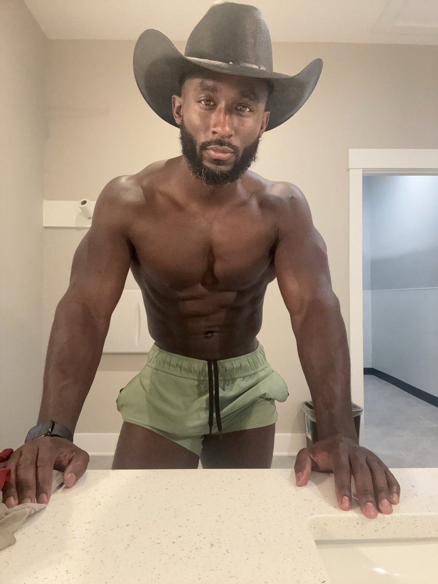 LexxxCarter's tweet photo. 📍Decatur, GA 📍Oct 9-11
Book your massage🤠💦🍆
#therapy #content  #chocolate https://t.co/lZkDu2YwIM