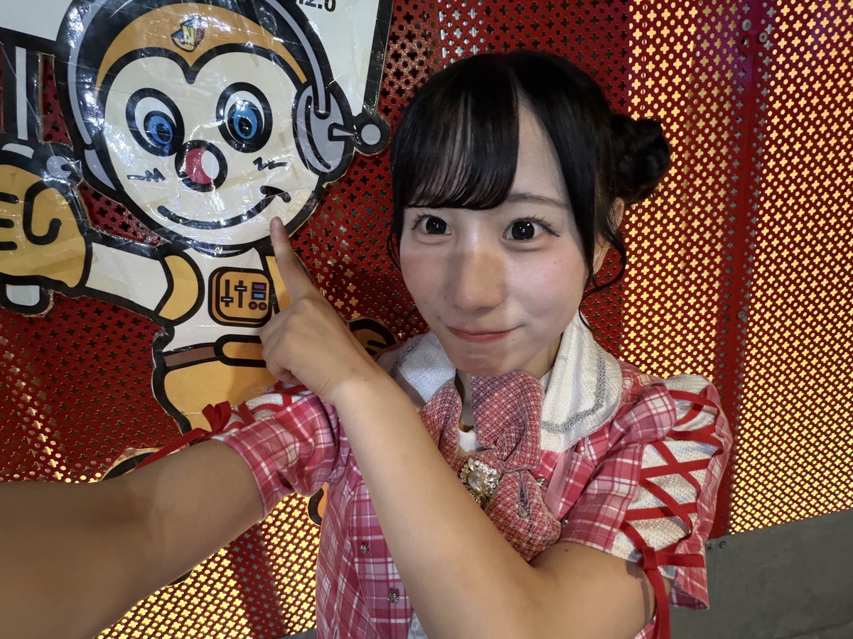 akitoshi9190's tweet photo. 2週間ぶりで今回もお団子でめちゃくちゃ可愛いくてテンション上がったよ！
他の子もたまに行ってるけどやっぱりららが1番！！！！！ https://t.co/QTdyIgcHh7