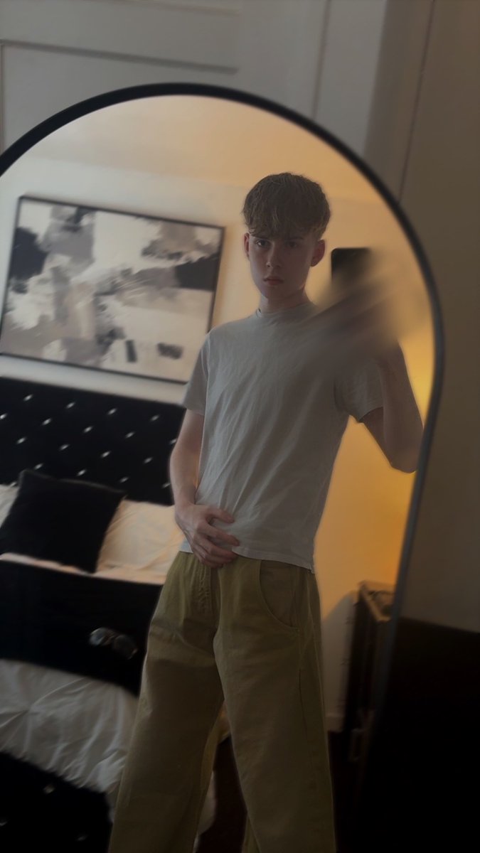 JamesssFoxx's tweet photo. Honest opinions https://t.co/EIBdcgCYBz