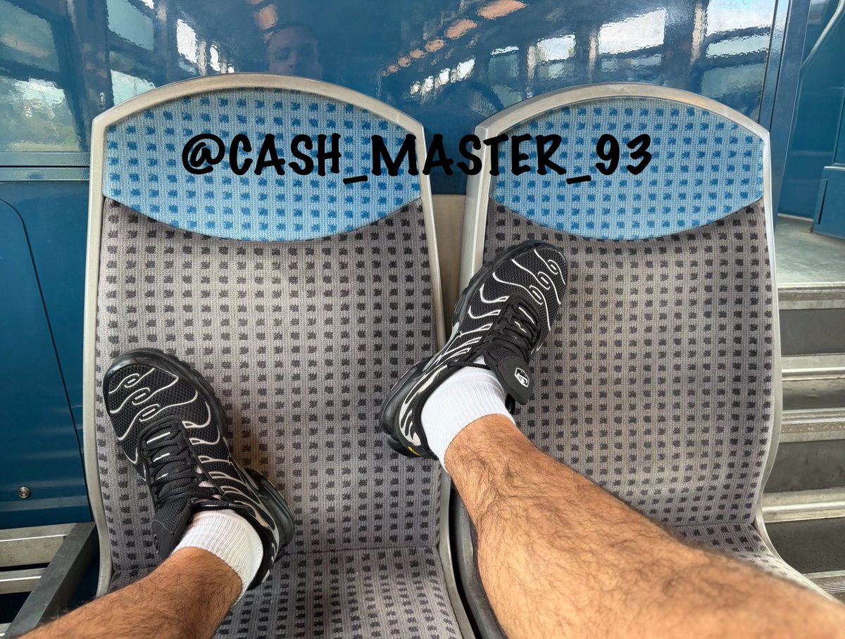 Cash_Master_93's tweet photo. Tellement bon de voir les sous race baisser les yeux en passant devant le boss!! ๐๐๐๐ รa donne envie vous de racketter hard!! ๐๐๐ค๐ค
#cashmaster #findom #cashslave #cashgay #cashsub #moneyslave #cashslut #kiffeur #gaykiffeur #sneaker #gaysneaker #gayscally #scally #tn https://t.co/GK2YMIGs5J