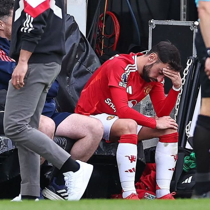 UTD_Rayki's tweet photo. @ManUtd At this point, I don't know which emotions to give off, @ManUtd x INEOS https://t.co/cbPyeyFATY