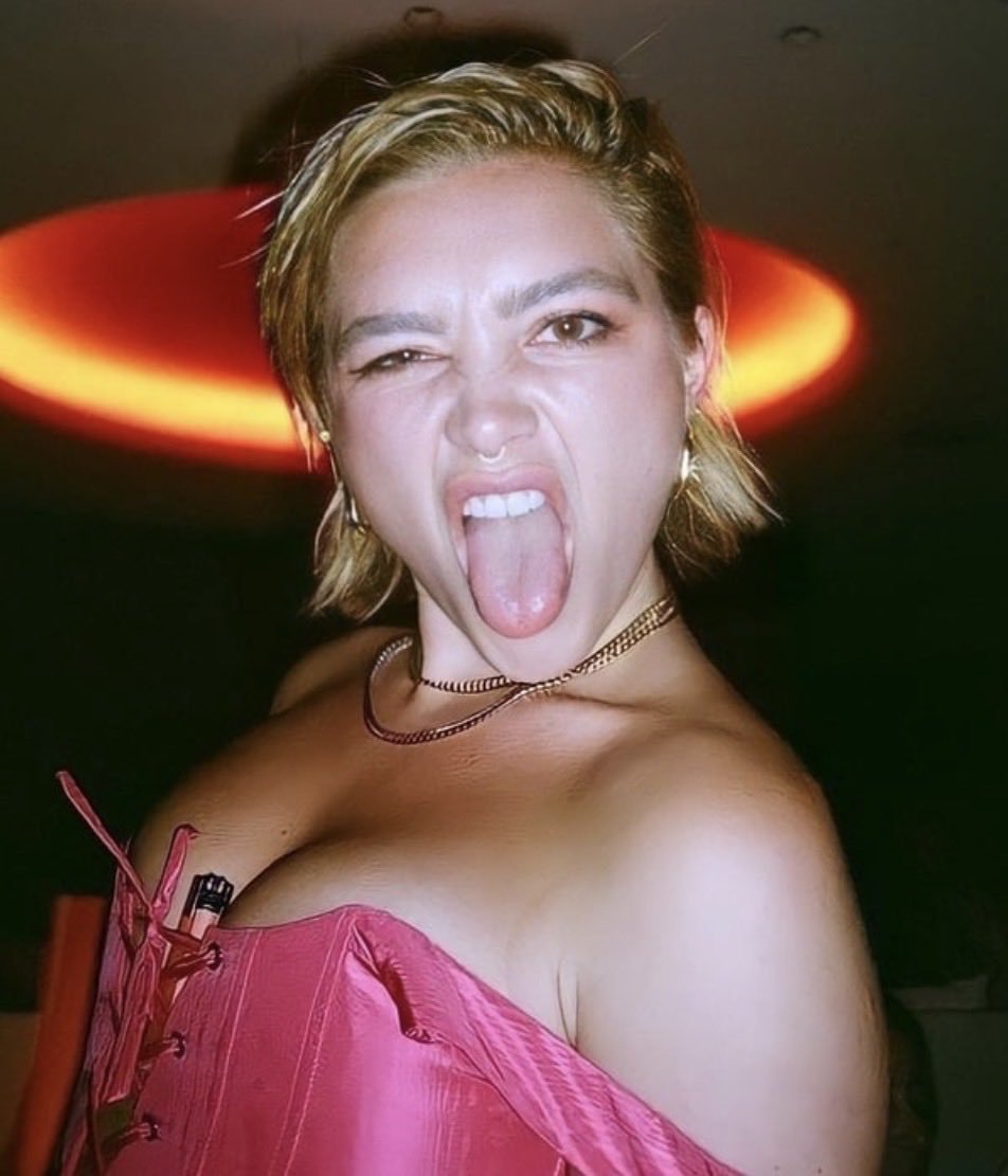 goonpumpspurt's tweet photo. flo knows shes PORN 😵‍💫 https://t.co/EqFnbKkv4b
