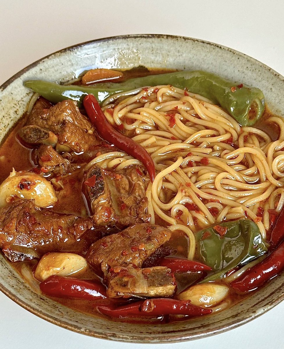 amelj819016's tweet photo. Found the BEST hidden spicy ramen spot in Chinatown  Rich broth, perfectly chewy noodles, and that numbing Sichuan peppercorn kick Total game-changer. Will definitely be back this weekend! https://t.co/f4jRXCaBnp