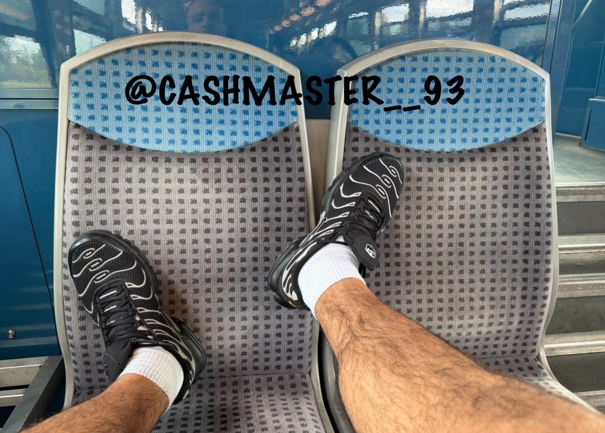 Cashmaster__93's tweet photo. Tellement bon de voir les sous race baisser les yeux en passant devant le boss!! ๐๐๐๐ รa donne envie vous de racketter hard!! ๐๐๐ค๐ค
#cashmaster #findom #cashslave #cashgay #cashsub #moneyslave #cashslut #kiffeur #gaykiffeur #sneaker #gaysneaker #gayscally #scally #tn https://t.co/P1iG7J3CYz
