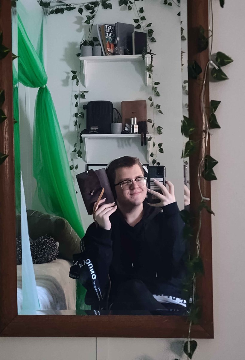 Ozzy_IDV's tweet photo. ONCE AGAIN!! To all the folks who werent able to go to the Offline event COME JOIN MY STREAM!!! LETS GO BINGUS!!! #BINWIN
https://t.co/Bw8bgHthDj https://t.co/W8RfAjfsN7