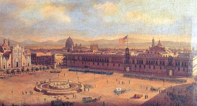 Cuauhtemoc_1521's tweet photo. El 15 de septiembre de 1847 así lucía la Plaza Mayor y el Palacio Nacional con la bandera de EEUU ondeando sobre la capital después de la entrada del ejército invasor comandado por Winfield Scott.
Un día antes, el 14, al amanecer, la división de John A. Quitman había tomado el Zócalo. El capitán Benjamin S. Roberts izó las barras y las estrellas en el asta de Palacio. Horas más tarde llegó Scott. El 15 la enseña seguía ahí. Era la víspera del Grito y el pueblo no se quedó quieto: desde azoteas, balcones y esquinas dispararon, tiraron piedras y se enfrentaron a las tropas mientras el Ayuntamiento pedía calma. El 16, aniversario de la Independencia, la bandera extranjera aún flotaba sobre el palacios #mespatrio #15deseptiembre