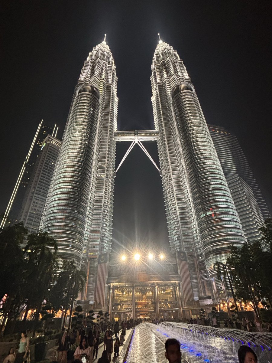 JSL00405502's tweet photo. Day 11 https://t.co/yXVF22xyTz