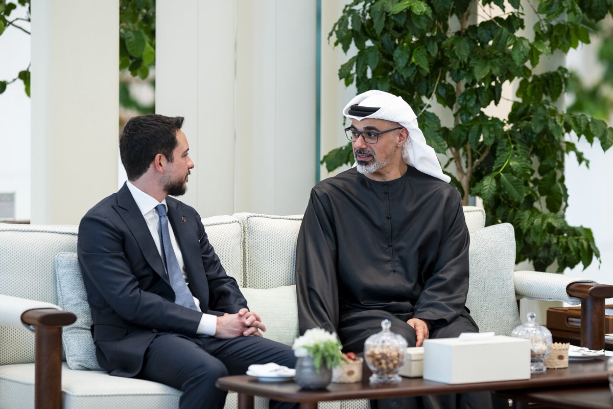 KBM_ALNAHYAN's tweet photo. رئيس الدولة وملك الأردن يبحثان علاقات البلدين والتطورات الإقليمي https://t.co/ZpCFVOQdpd