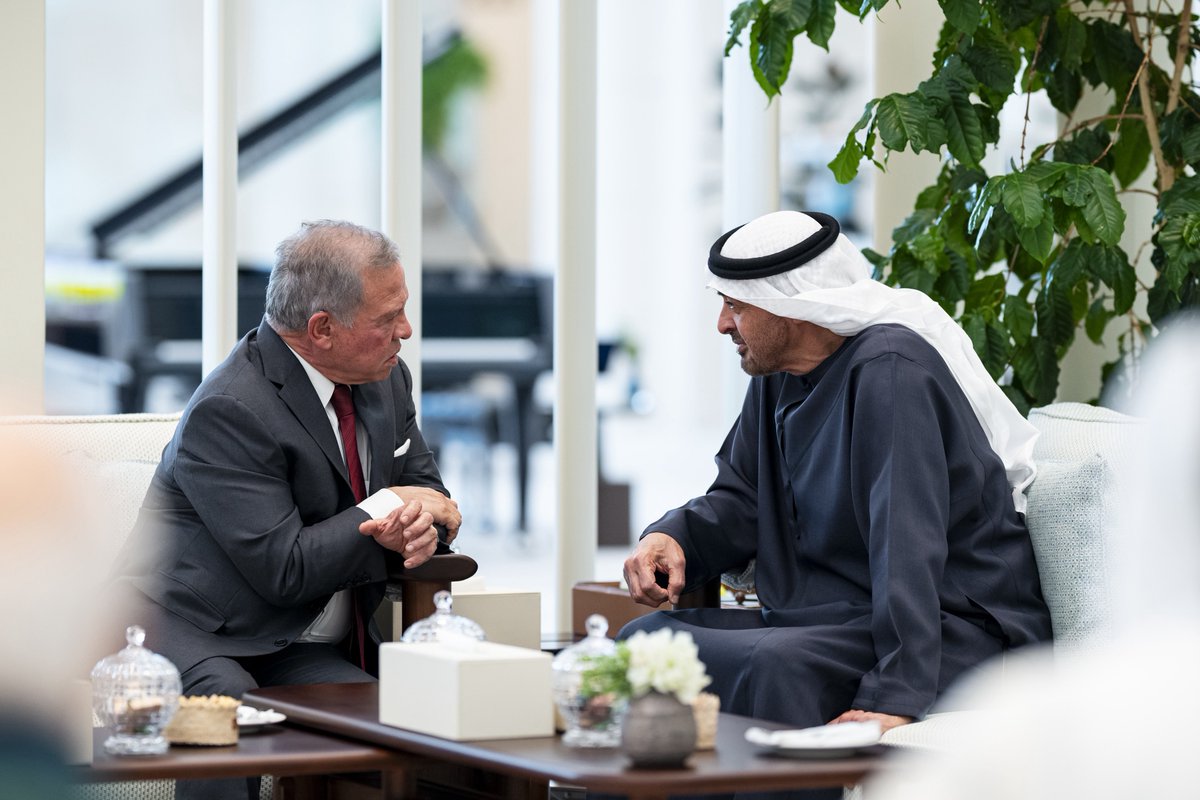 KBM_ALNAHYAN's tweet photo. رئيس الدولة وملك الأردن يبحثان علاقات البلدين والتطورات الإقليمي https://t.co/ZpCFVOQdpd