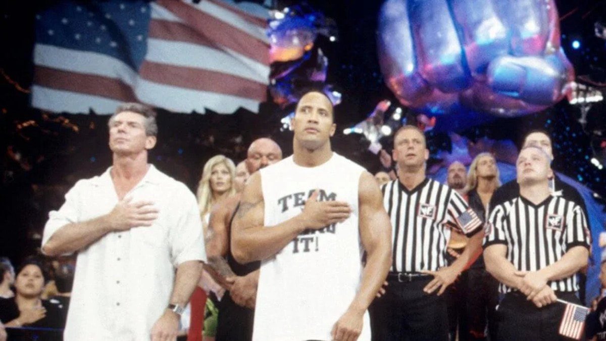 25YearsAgoLive's tweet photo. The World Wrestling Foundation (WWF) holds a special live broadcast of WWF SmackDown! from Houston, Texas, dedicated to the victims and the heroes of the attacks. 

This is the first major sporting event held since the attacks. Vince McMahon gives a powerful opening speech. https://t.co/rIiY99IB0g