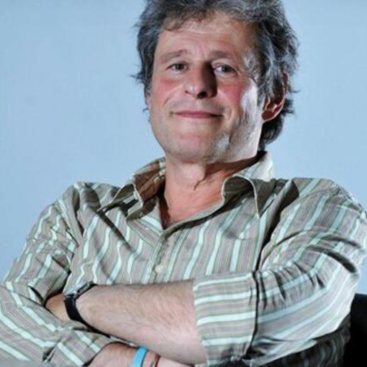 gaak_fr's tweet photo. 🇫🇷🕊️ Yves Schlirf, fondateur des éditions Kana en 1996, qui publient en France les mangas "Naruto", "Saint Seya", "Détective Conan", "Hunter X Hunter", "Yu-Gi-Oh"... est décédé.

Nos pensées vont à ses proches. https://t.co/jOvNIC4G6j