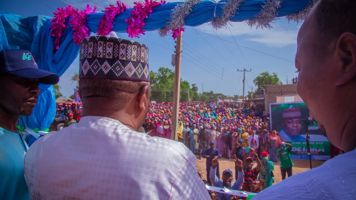 honbetara1's tweet photo. En route to Abuja, I made a stopover in Kwaya-Kusar to commission the Betara Mobilisation Group office. I am always excited to see my people expressing such love and support towards the vision.
#astepfurther
#SharedProsperity
#ImpactFirst https://t.co/8xsm9POcrp