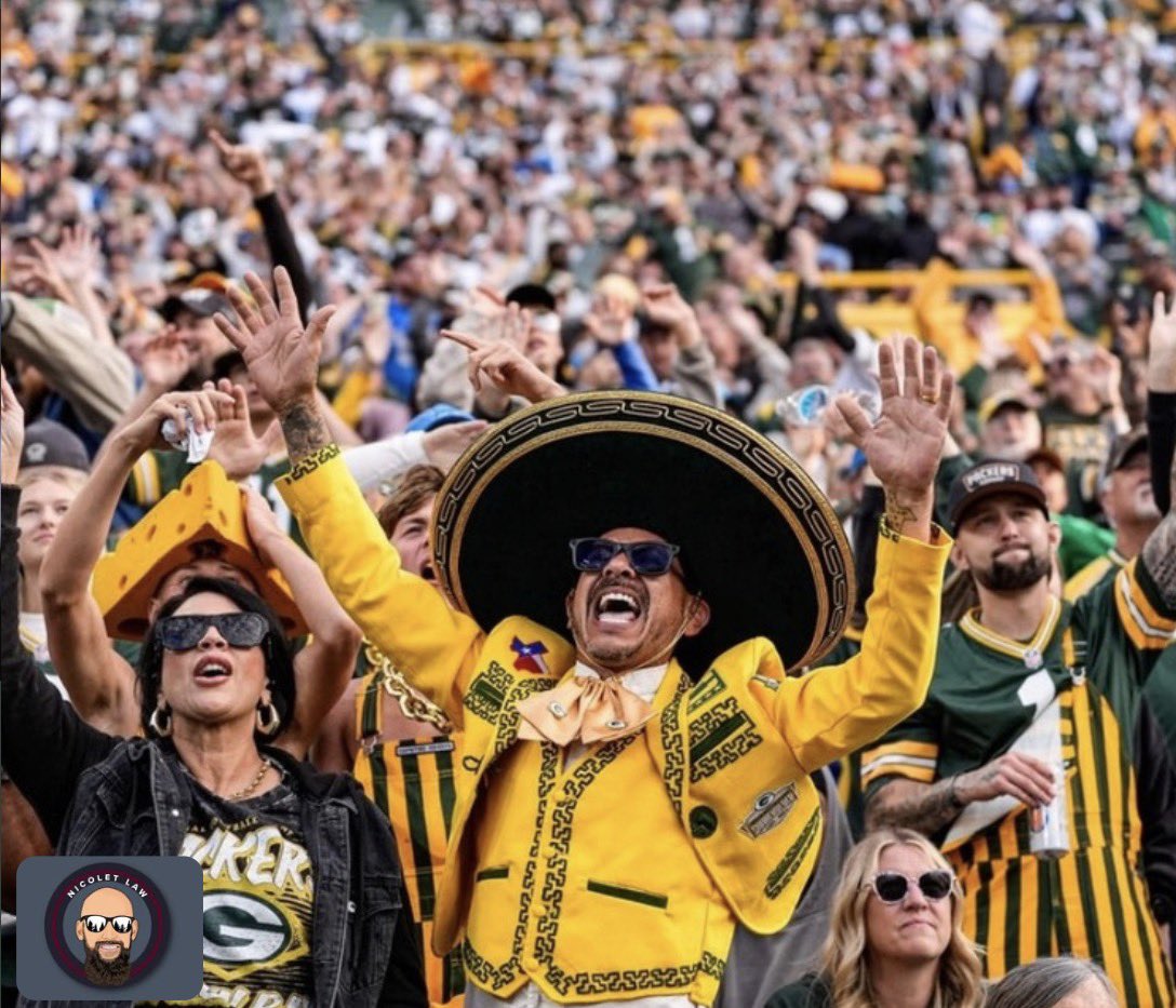 GBPdaily's tweet photo. ROLL CALL!

Where are you watching the Packers game from today? 📍🌎 🧀 https://t.co/TKVgT2sogS