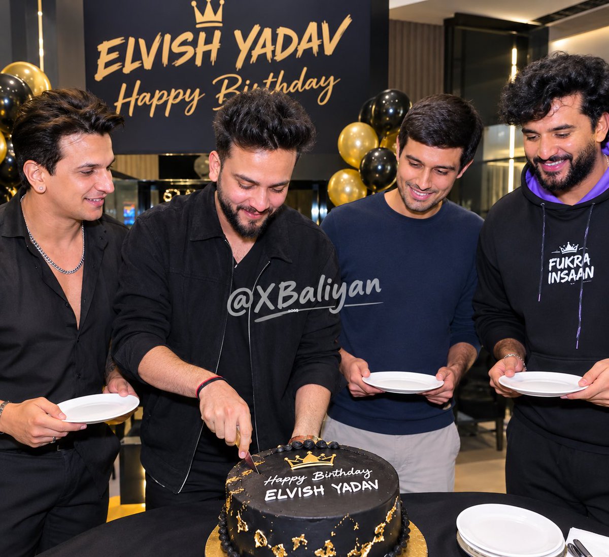 XBaliyan's tweet photo. Sabko milega kaatne to do ..
.
STAY BLESSED ELVISH YADAV
JANAMDIN MUBARAK ELVISH
#HappyBirthdayElvish https://t.co/rA4br6xq1l