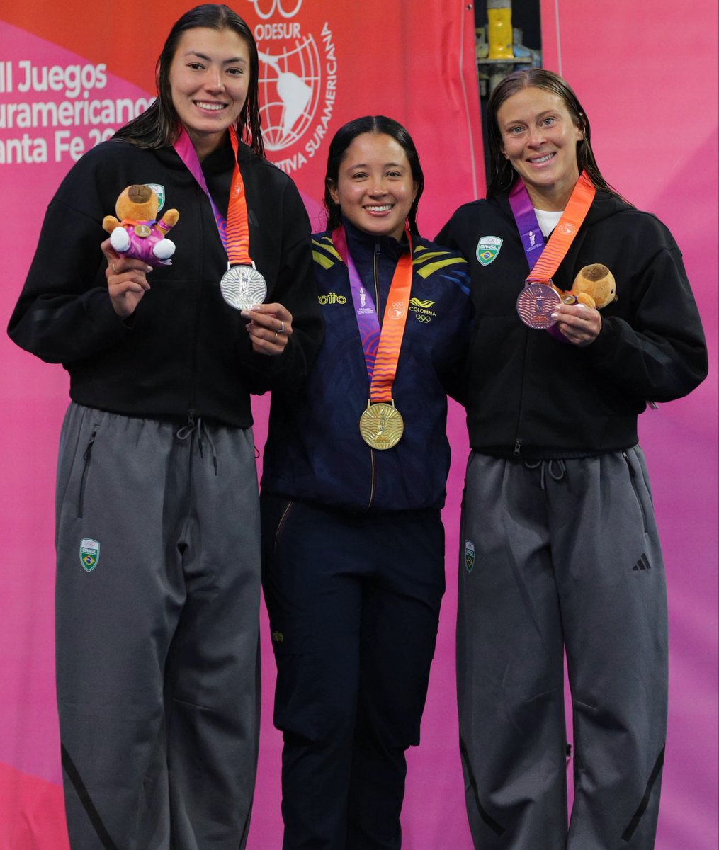 torresolimpico's tweet photo. DECANOS DEL DEPORTE con COLOMBIA en Juegos Suramericanos 'Santa Fe 2026'🇨🇴

La paisa Daniela Zapata con la primera de oro en Natación CLAVADOS👏🏻

En el evento, TRAMPOLÍN 1m, la internacional medallista del total ciclo olímpico, con una calificación de 253.00 superó a Brasil. https://t.co/AfwYmo1kJX