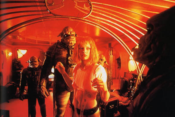 RideOrRhodes's tweet photo. Happy #SciFiSunday Everyone!!!!!
#TheFifthElement (1997)
Cannot believe this movie turns 30 next year!!!! https://t.co/FFpplNBSzk