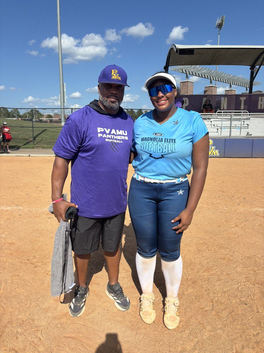 Riley_Lewis2027's tweet photo. Thank you PV for a great camp! I had a lot of fun. Loved learning more from the coaches and players about the program and the school. @pvamusoftball @MagnoliaElite18 @RekeaLewis https://t.co/4SVFlyiKRb