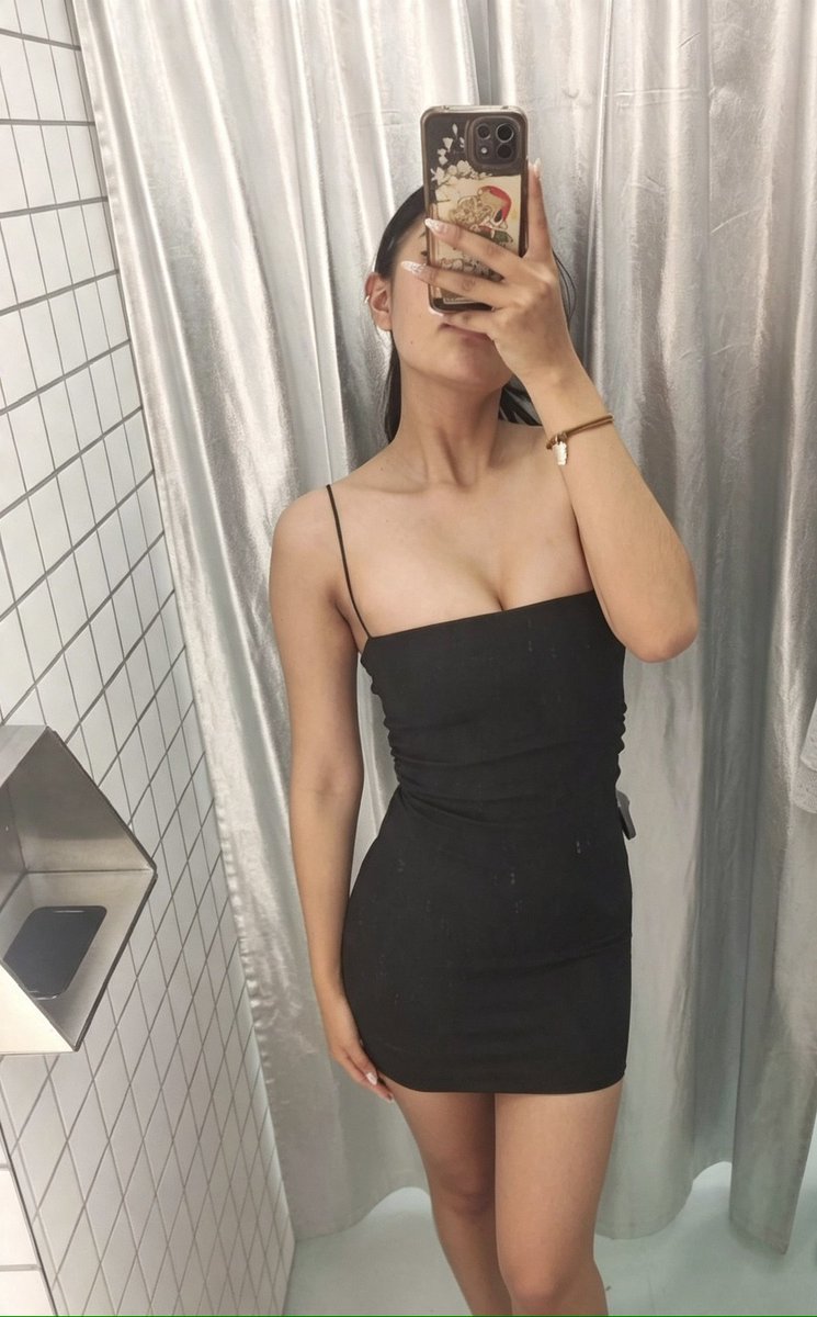 sam16893's tweet photo. Que opinan de la perra que nos acaban de mandar, que opinan de sus tetas, seguramente da muy buenas mamadas, el dueño quiere que le hagan trib si pueden https://t.co/iyH0VPNdBK