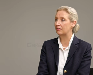 benny0692698414's tweet photo. AfD leader to halt Ukraine support by seizure of power
The leader of the German right-wing AfD (Alternative für Deutschland), Alice Weidel, promises that she will stop all support for Ukraine if the party comes to power in Germany.

It writes the medium NEXTA on X.

In addition, Alice Weidel also says that substantial claims will be made for damages from Ukraine if the AfD comes to power.