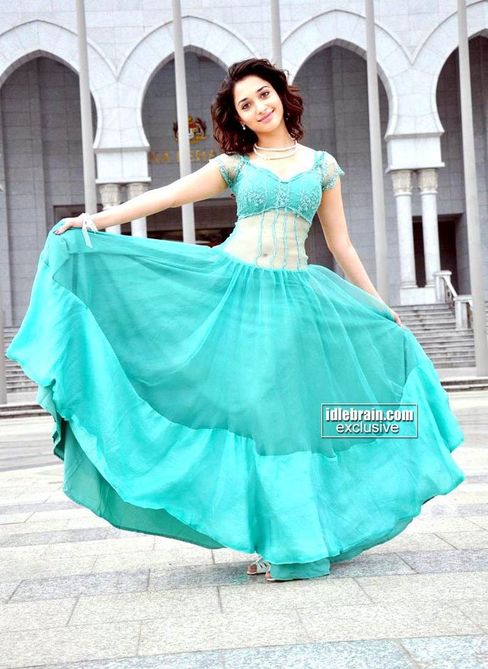 ItsMeeeSanvi's tweet photo. #TamannaahBhatia 💙

https://t.co/udfvbaFLeh